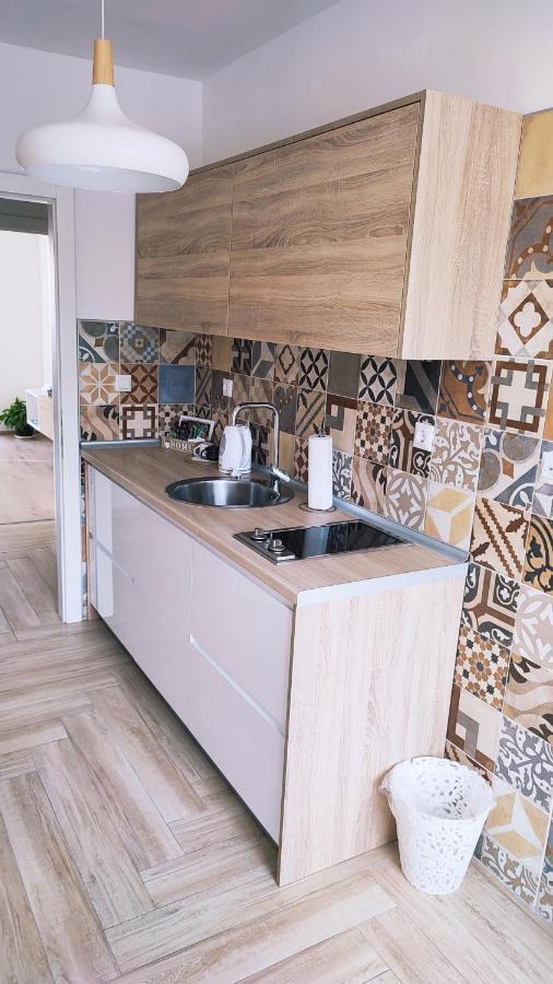 شقة Apartman Lena توزلا المظهر الخارجي الصورة